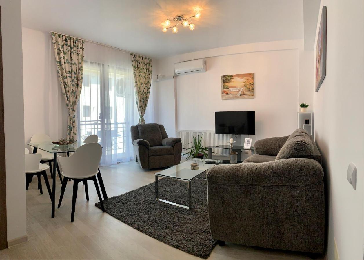Luxor Apartment Otopeni 3 Exteriör bild